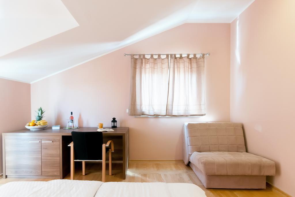 Apartments Mirjana Zadar Room photo